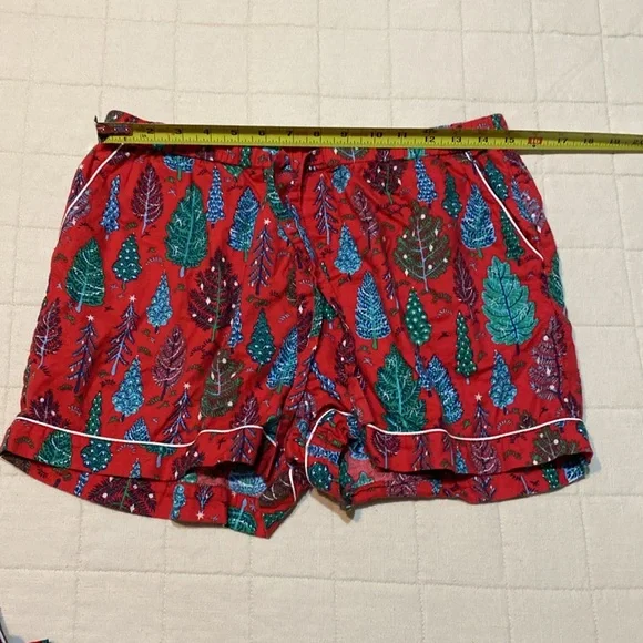 Printfresh Red and Green Leaf Pajama Set - Picture 14 of 16